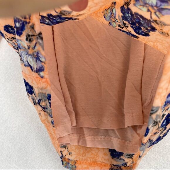 -Free People Mock Neck Blouse NWT XS - Picture 5 of 11